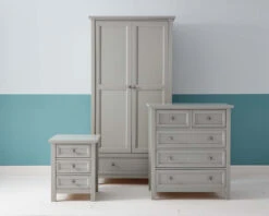 Cambridge Furniture Set In Soft Grey