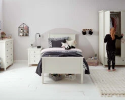 Cambridge Double Wardrobe In White 13 Cambridge Double Wardrobe In White -Room to Grow Cambridge Single Bed 0000 Surf White roomset lifestyle 95890.1658754928