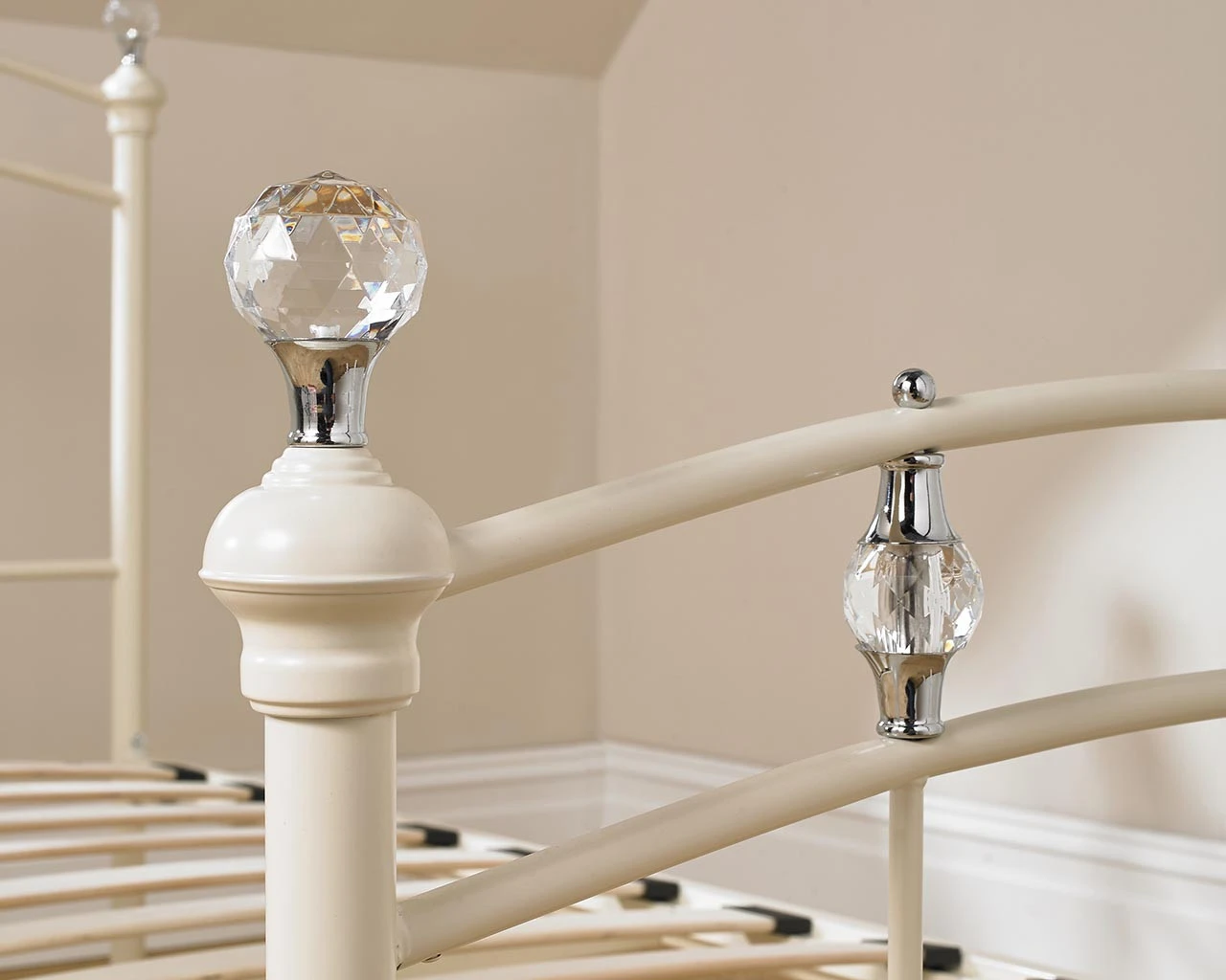 Dazzle Metal Bed 1 Dazzle Metal Bed