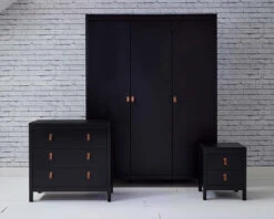 Loop Room Set D In Black