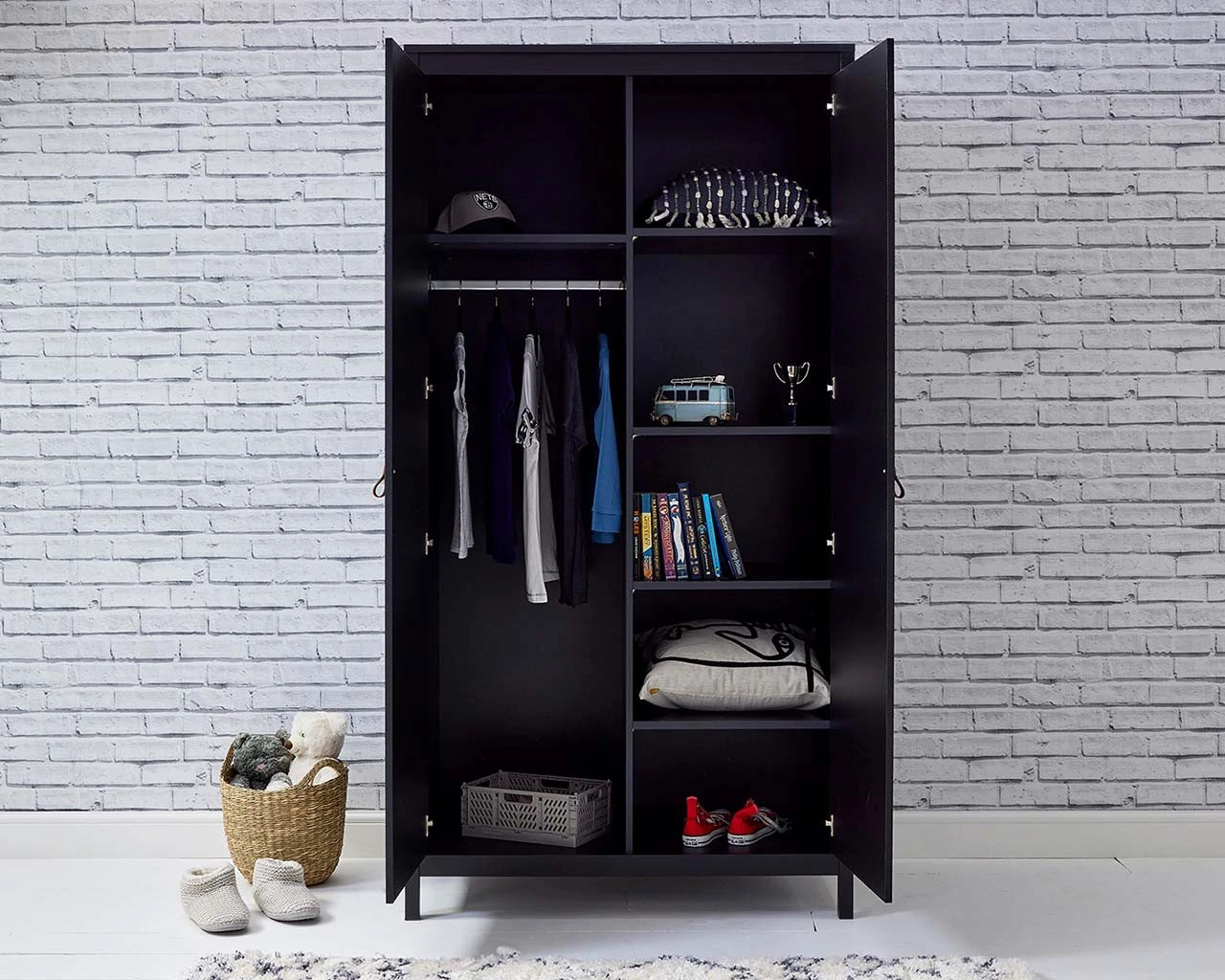 Loop Room Set B In Black 2 Loop Room Set B In Black - Image 2