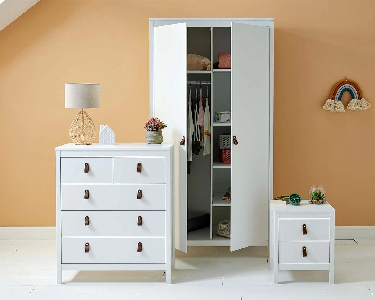 Loop Room Set B In White 2 Loop Room Set B In White - Image 2