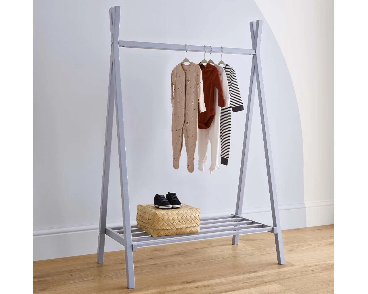 Nola Hanging Rail 2 Nola Hanging Rail - Image 2