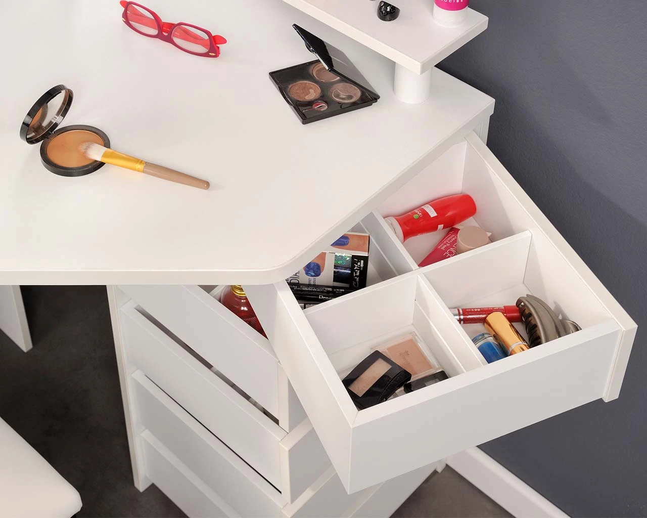 Corner Beauty Bar 2 Corner Beauty Bar - Image 2