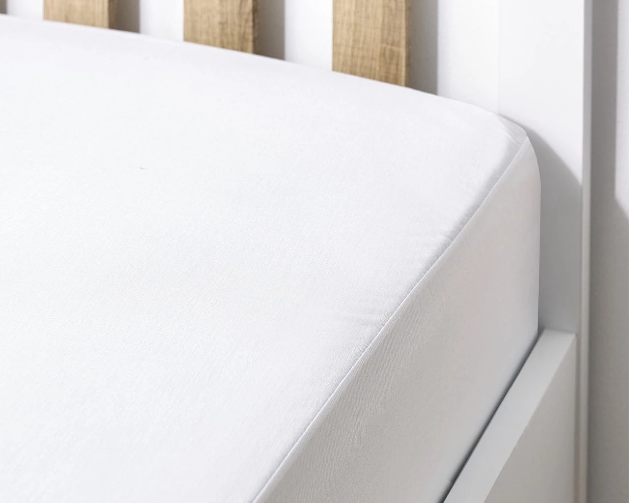 Tencel Fitted Single Sheet / Mattress Protector - White (90 X 200cm) 1 Tencel Fitted Single Sheet / Mattress Protector - White (90 X 200cm)