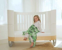 Serena Complete Sleep Cot Bed 25 Serena Complete Sleep Cot Bed -Room to Grow Serena Complete Sleep Cot Bed 0002 White Natural Lifestyle 2 23347.1661864044