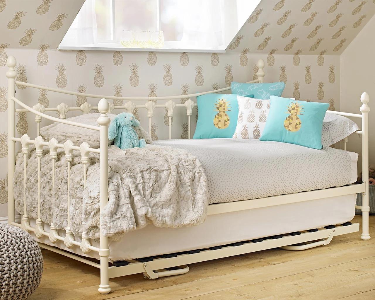 Treasure Daybed 2 Treasure Daybed - Image 2