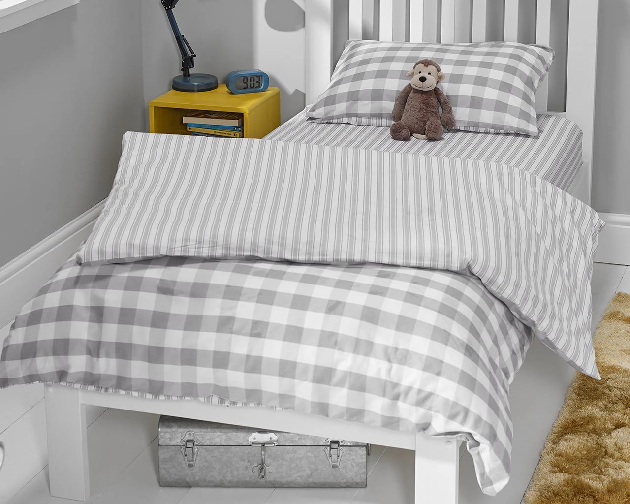 Bianca Grey Stripe Fitted Sheet (90x190cm) 1 Bianca Grey Stripe Fitted Sheet (90x190cm)