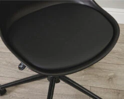 Oxford Swivel Chair 9 Oxford Swivel Chair -Room to Grow chair 0001 sat pad black 78887.1664380108