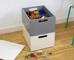 Sorting Box 16 Sorting Box -Room to Grow tidu books 0000 tb 16 0018 75089.1664282033